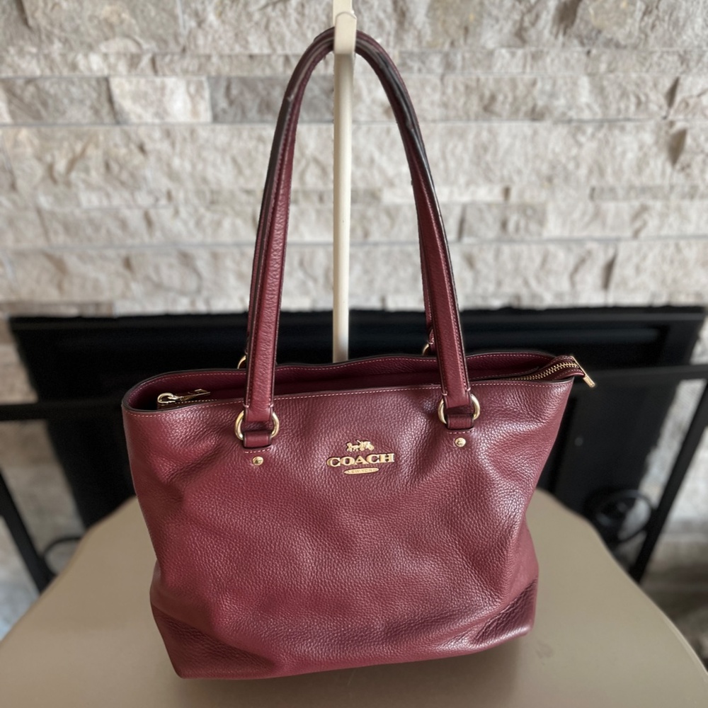 Vintage Leather Coach Handbag - Picture 15 of 16